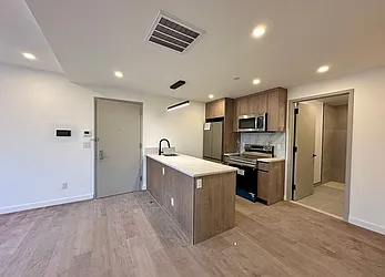 Rented by JB Mac Real Estate Inc.