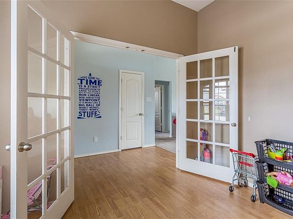 5th image of 6641 Picadilly St