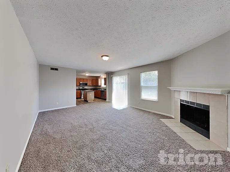 1809 Woodstream Ct — Photo 2