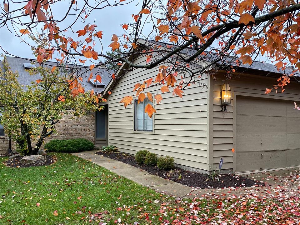 1st image of 38 Rolling Hills Dr