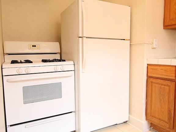 5th image of 532 S Coronado St #302