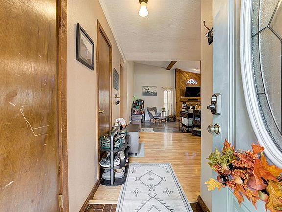 4th image of 2104 Oakvista Cir