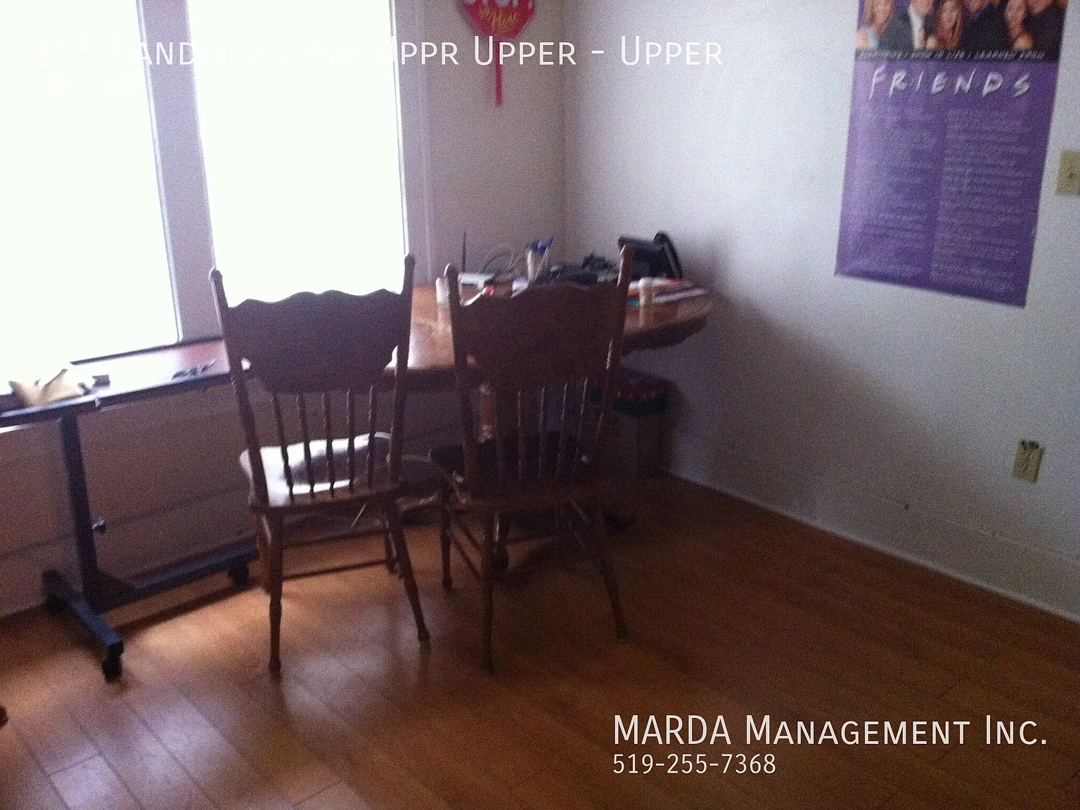 Three bedroom upper behind ENG Building! — Photo 3
