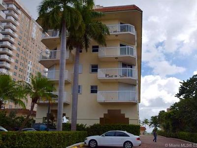 1928 S Ocean Dr APT 402, Hallandale Beach, FL, 33009