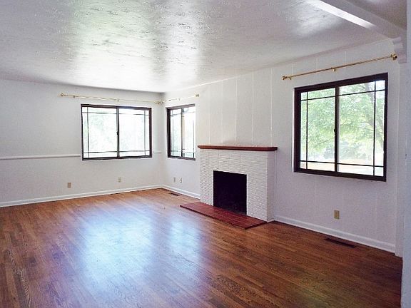 Living Room w/ fire place