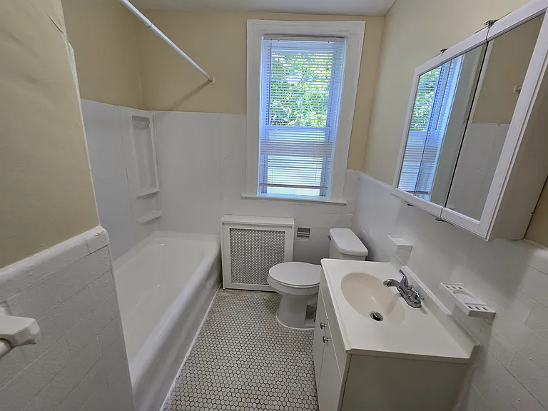 34 Hotchkiss St #B44 — Photo 9