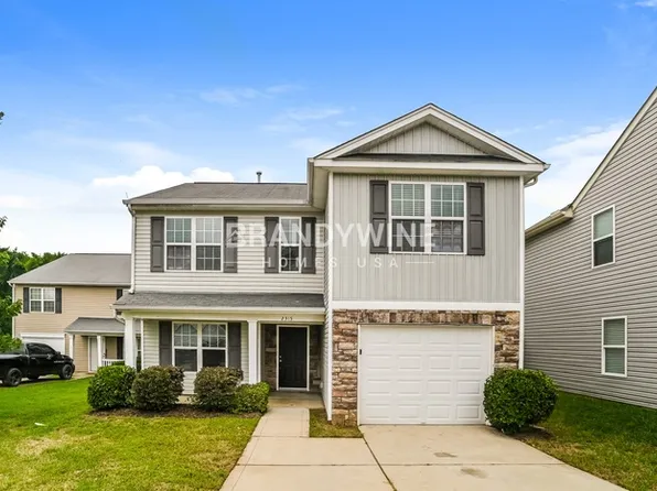 2315 Portola Ct, Charlotte, NC 28269