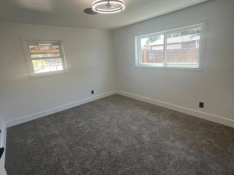 7622 Hermosa Dr — Photo 12