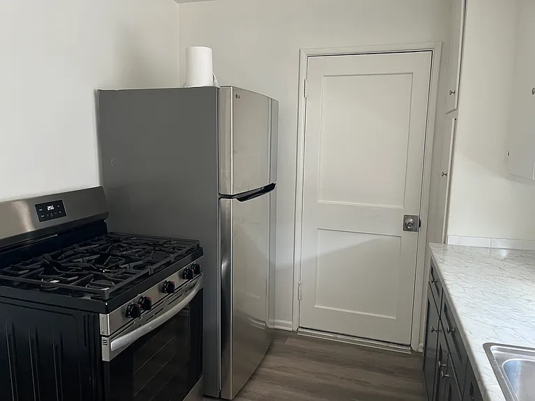 10821 Bloomfield St #5 — Photo 11