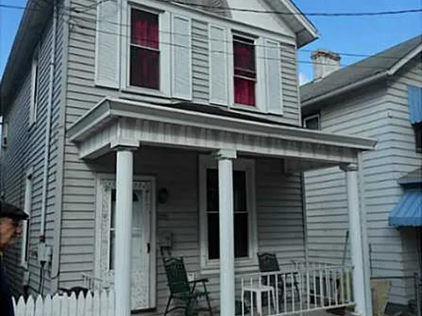 214 9th St, Charleroi, PA 15022