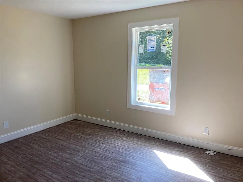 2 bed, 2.0 bath, $1,400 — Photo 3