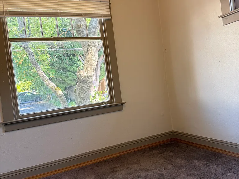 933 SE 45th Ave — Photo 14