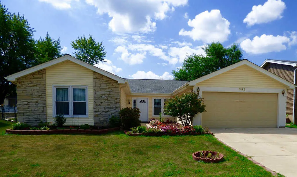 353 Loveland Dr photo 1