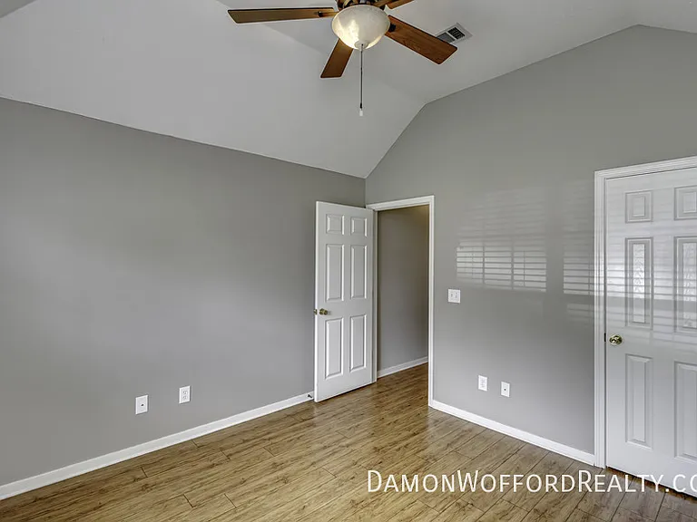 131 Hunters Row — Photo 38