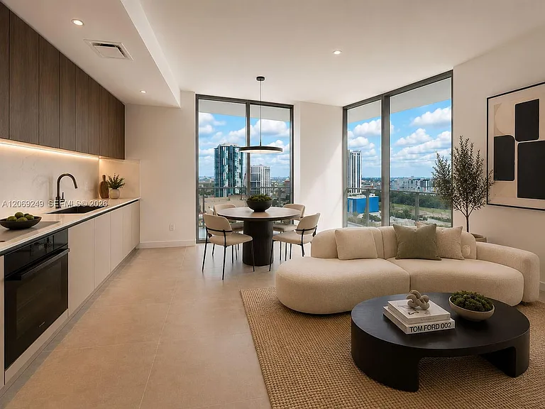 1400 Biscayne Blvd #1807 — Photo 3