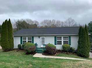 6 Kirby Rd, Asheville, NC 28806