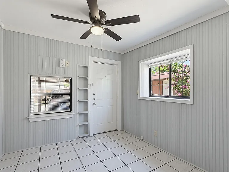 2023 S 5th St #F — Photo 15