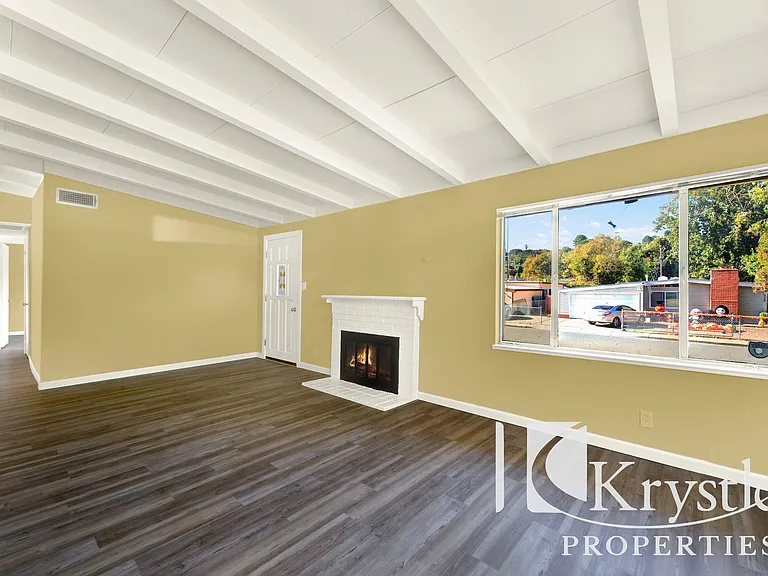 1114 Coronel Ave — Photo 6