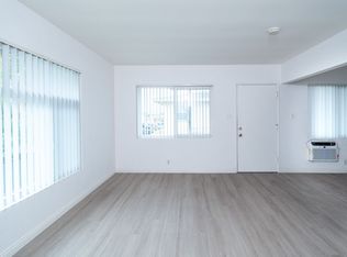 10519Arri, Downey, CA 90241