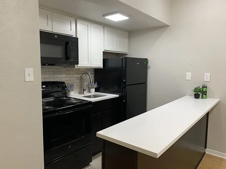 6333 Walnut St — Photo 5