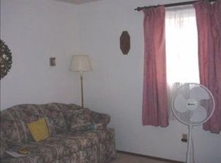 725 Hiland Ave, Coraopolis, PA 15108