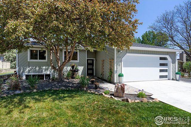 1st image of 324 Leeward Ct