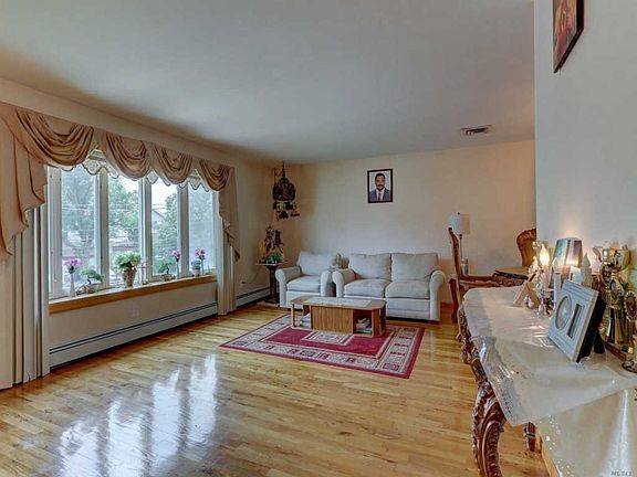 5th image of 54 Bregman Ave