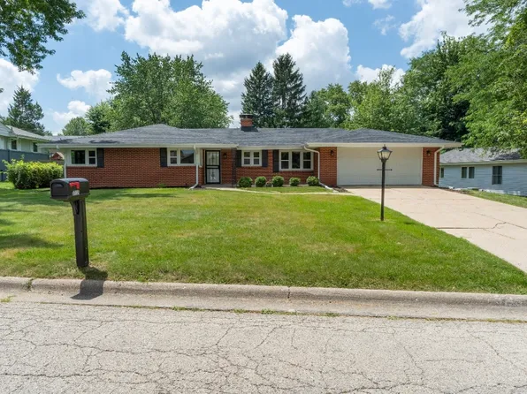 5715 Knollwood Rd, Rockford, IL 61107