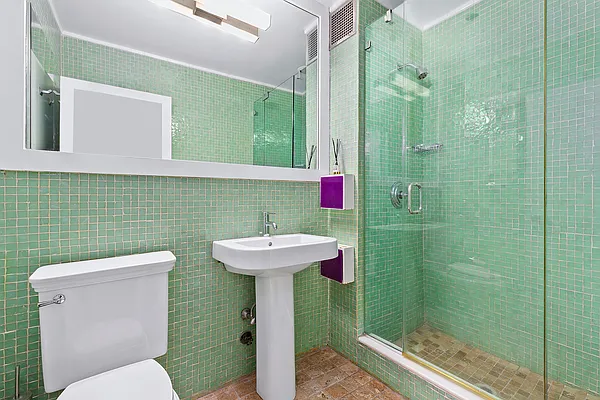 Sold by Compass | media 7