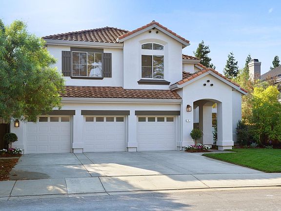 2nd image of 50 Lakewood Cir