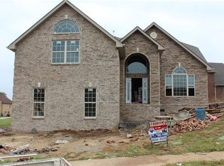 725 Hardys Ct, Whites Creek, TN 37189