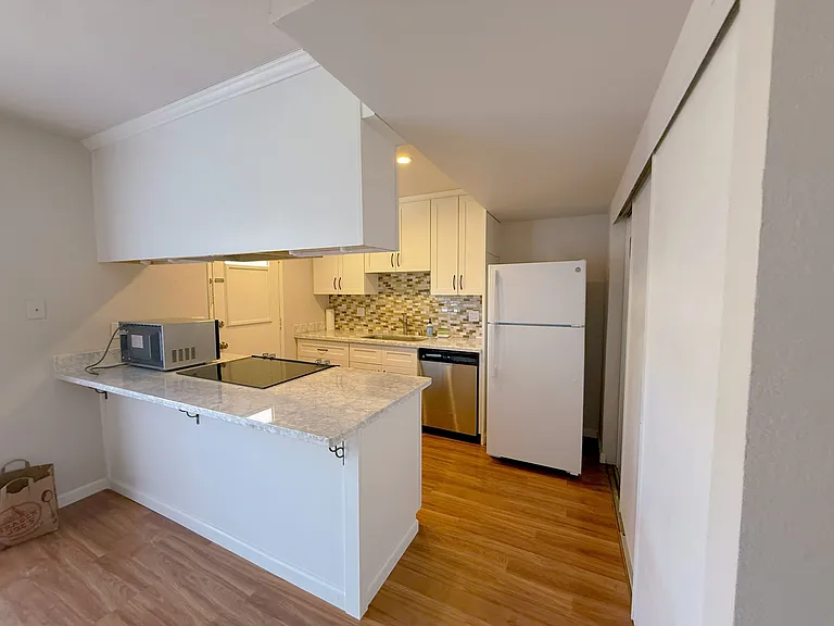 1808 Pomar Way — Photo 4