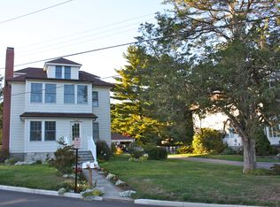 9 Roller Ter, Milford, CT 06461