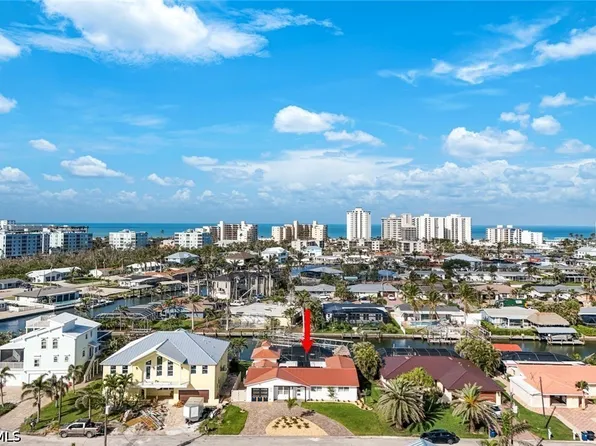 22 Palmview Blvd, Fort Myers Beach, FL 33931