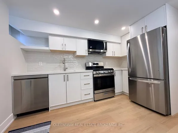 99 Geoffrey St #Basement, Toronto, ON M6R 1P2