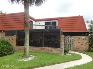 4624 Suburban Pines Dr, Lake Worth, FL 33463