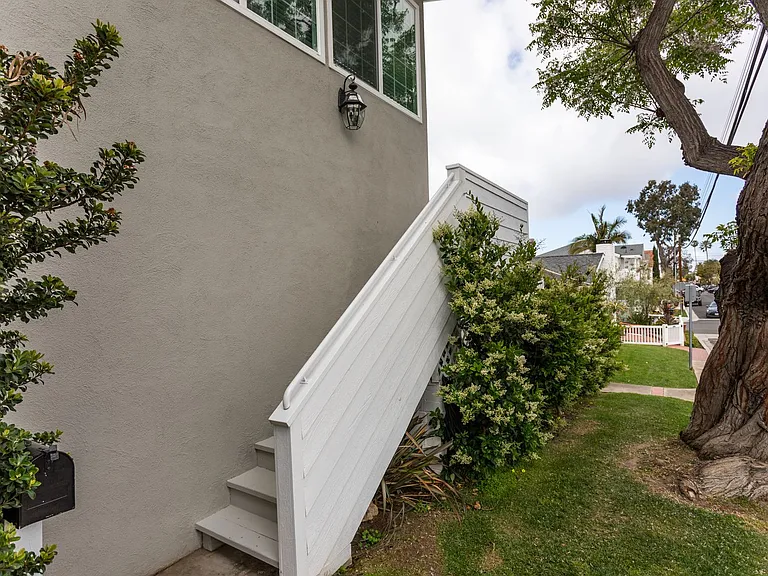 520 Poinsettia Ave — Photo 13