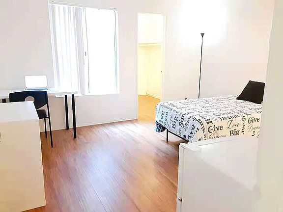 2nd image of 11701 Texas Ave #Qqr-grand1