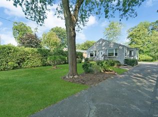 298 Ehrhardt Rd, Pearl River, NY 10965