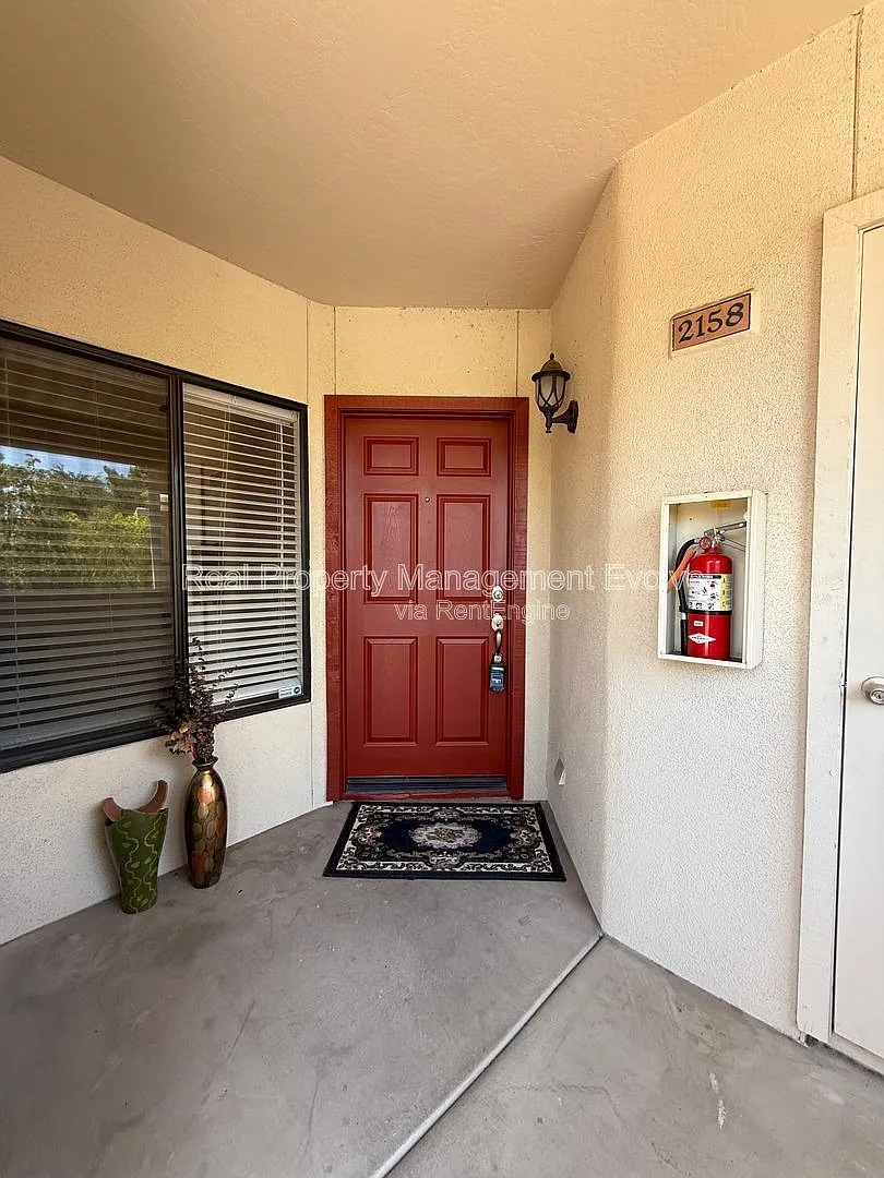 2 bed, 2.0 bath, 1022 sqft, $1,545 — Photo 2