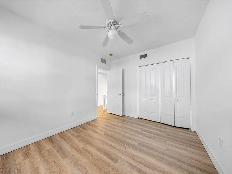 7801 Hispanola Ave #5 — Photo 8