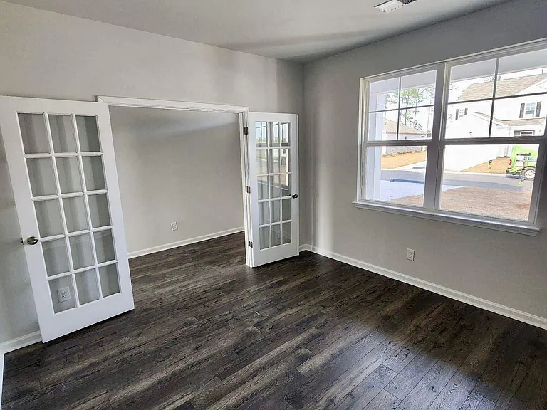 2108 Ridgedale Dr — Photo 4