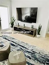 1721 NE 55th St #1721 — Photo 4