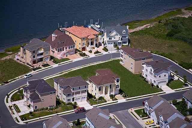 1st image of 3 Hart Ave