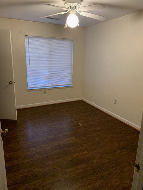 1st image of 823 Cascade Ct