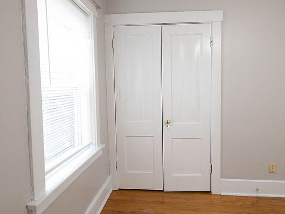 5th image of 911 Forest Ave #911/05