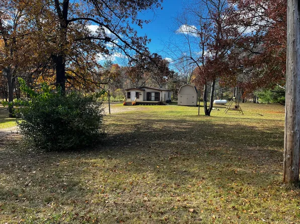 2831 Pratt Lake Ave SE, Lowell, MI 49331