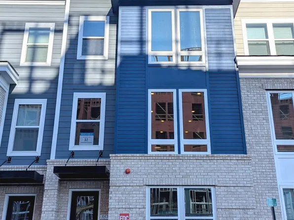 10576 Northfax St, Fairfax, VA 22030