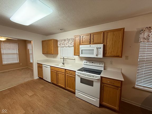 4th image of 1760 Grindstone Ct