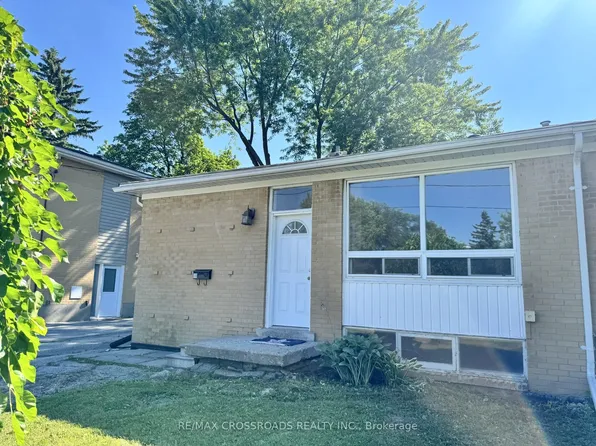 21 Davis Rd, Aurora, ON L4G 2B4